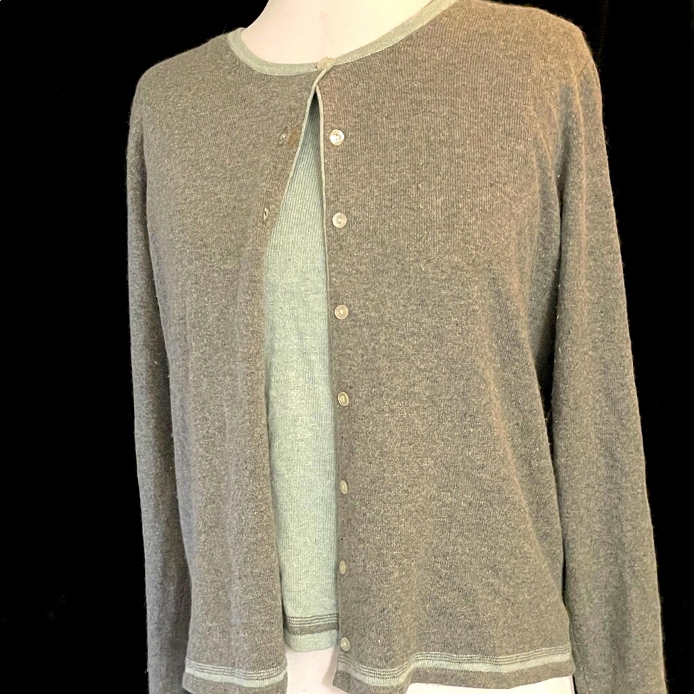 Women’s VINTAGE TRIBECA 2-piece Cardigan Sweater Set Sz M Silk & Rabbit Hair